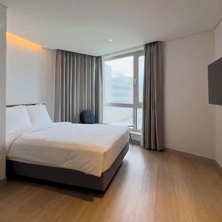 Ocean Suites Jeju Hotel Exterior photo